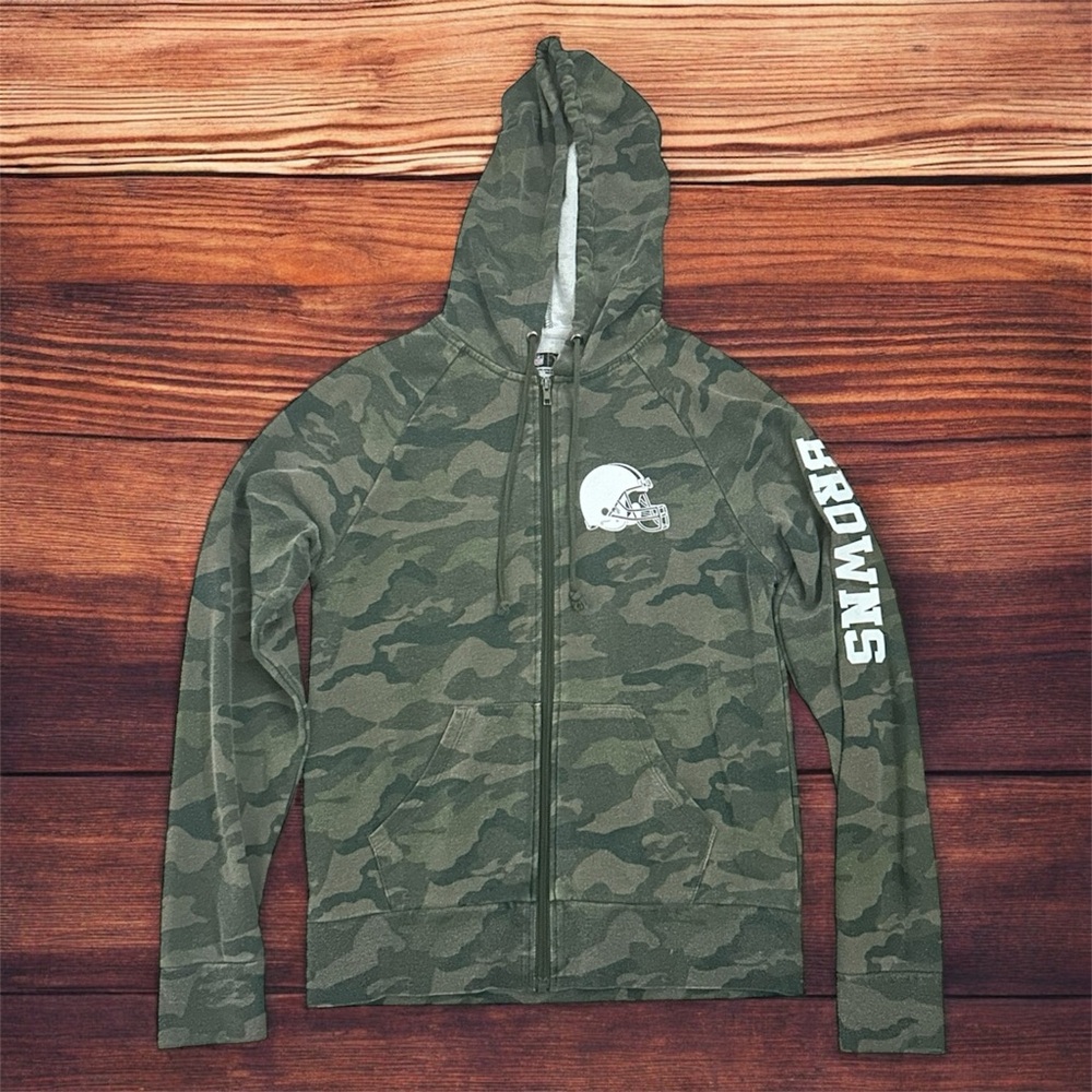 Cleveland Browns Woman’s Army Zip Up Hoodie Size Small